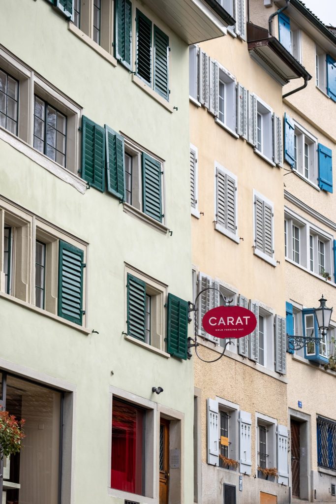 Why Solo Travelers Should Keep One Easy Meal Option in Mind