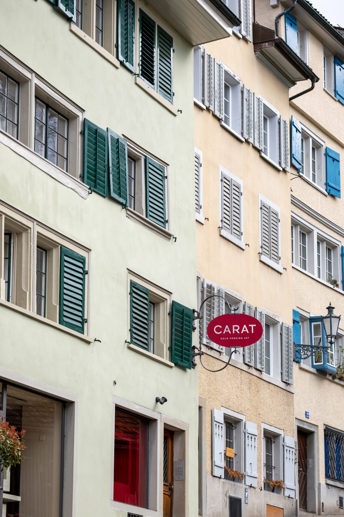 Why Solo Travelers Should Keep One Easy Meal Option in Mind